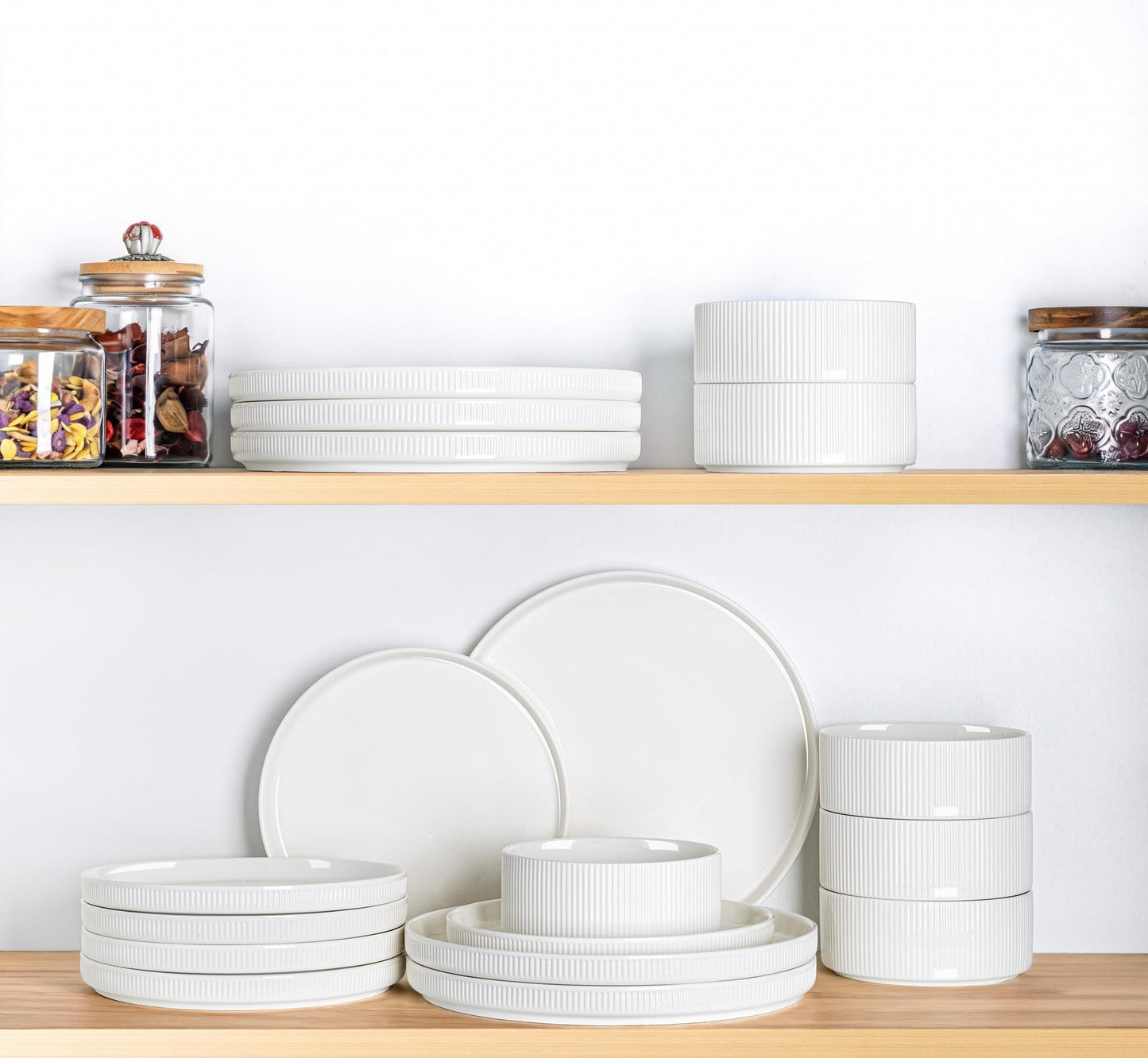 TheTerra Ceramic Dinnerware Sets for 4, 12 Pieces Porcelain Lightweight Plates and Bowls Sets, Scratch Resistant Dish Set, Oven & Microwave & Dishwasher Safe, Beige