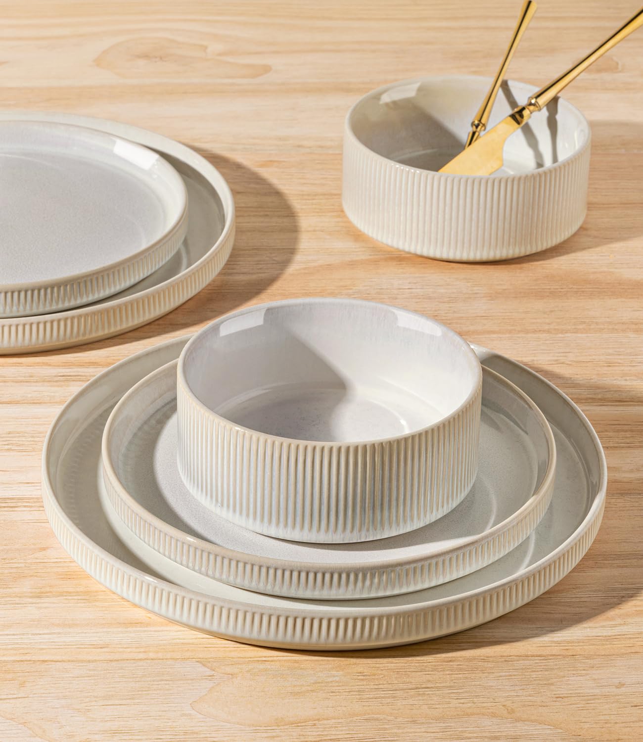 TheTerra Ceramic Dinnerware Sets for 4, 12 Pieces Porcelain Lightweight Plates and Bowls Sets, Scratch Resistant Dish Set, Oven & Microwave & Dishwasher Safe, Beige