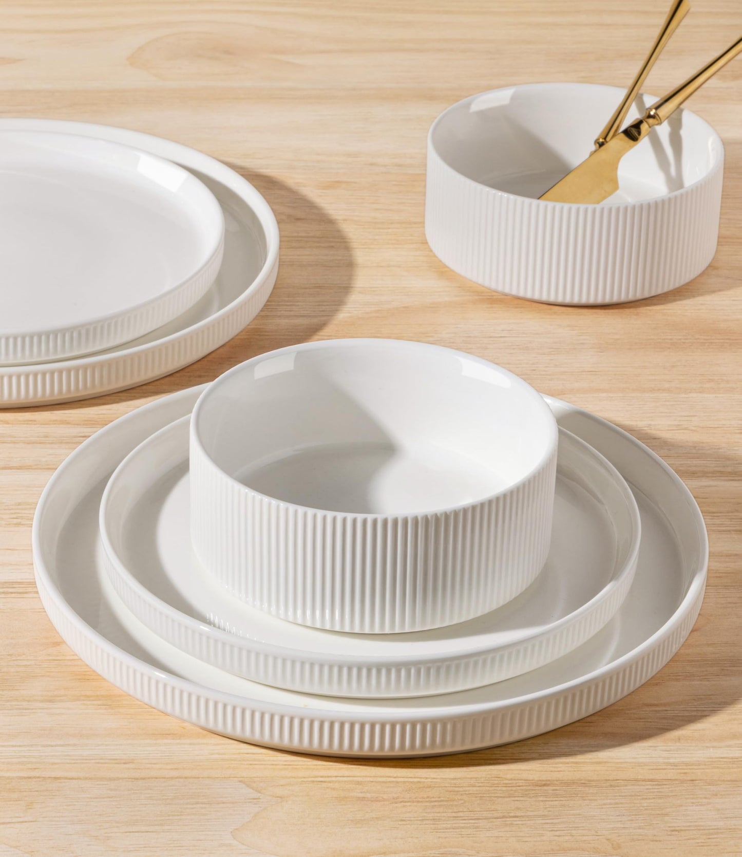 TheTerra Ceramic Dinnerware Sets for 4, 12 Pieces Porcelain Lightweight Plates and Bowls Sets, Scratch Resistant Dish Set, Oven & Microwave & Dishwasher Safe, Beige