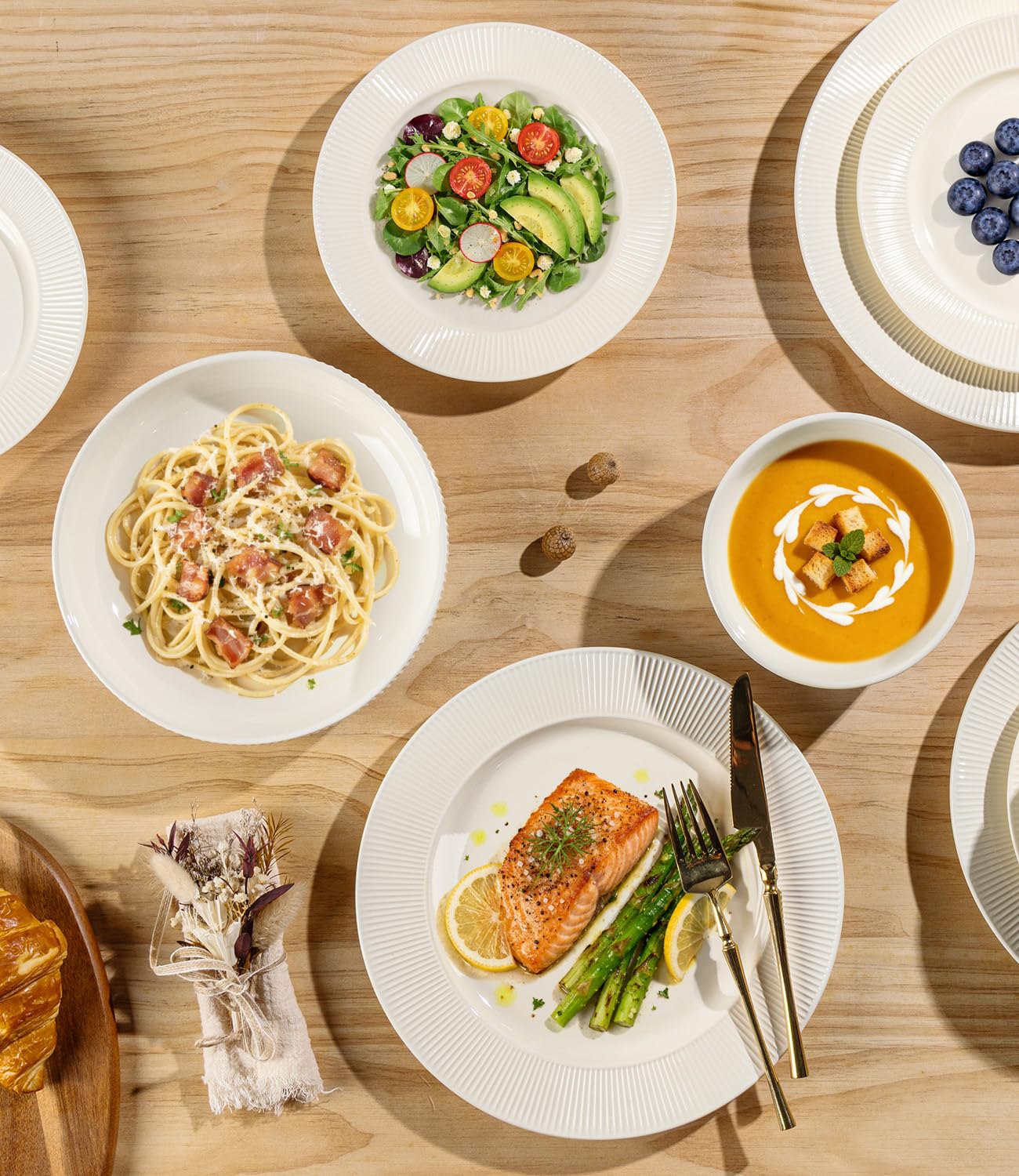 TheTerra Ceramic Dinnerware Sets for 4, 12 Pieces Porcelain Lightweight Plates and Bowls Sets, Scratch Resistant Dish Set, Oven & Microwave & Dishwasher Safe, Beige