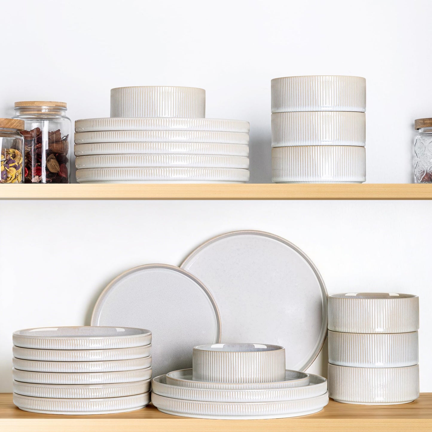 TheTerra Ceramic Dinnerware Sets for 4, 12 Pieces Porcelain Lightweight Plates and Bowls Sets, Scratch Resistant Dish Set, Oven & Microwave & Dishwasher Safe, Beige