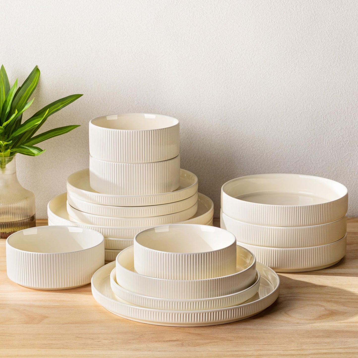 TheTerra Ceramic Dinnerware Sets for 4, 12 Pieces Porcelain Lightweight Plates and Bowls Sets, Scratch Resistant Dish Set, Oven & Microwave & Dishwasher Safe, Beige
